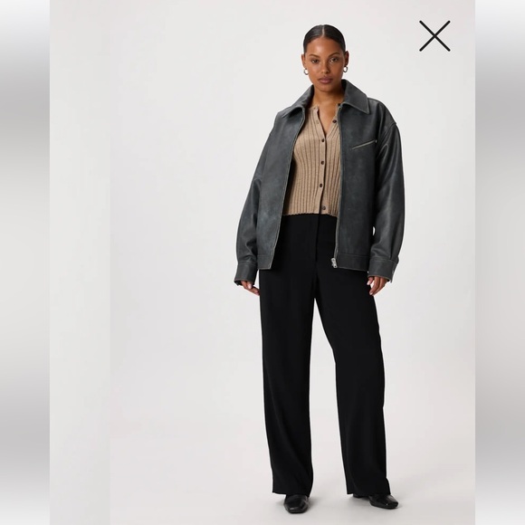 Quince 100% Leather Oversized Bomber Jacket Color: Distressed Black - Picture 3 of 9